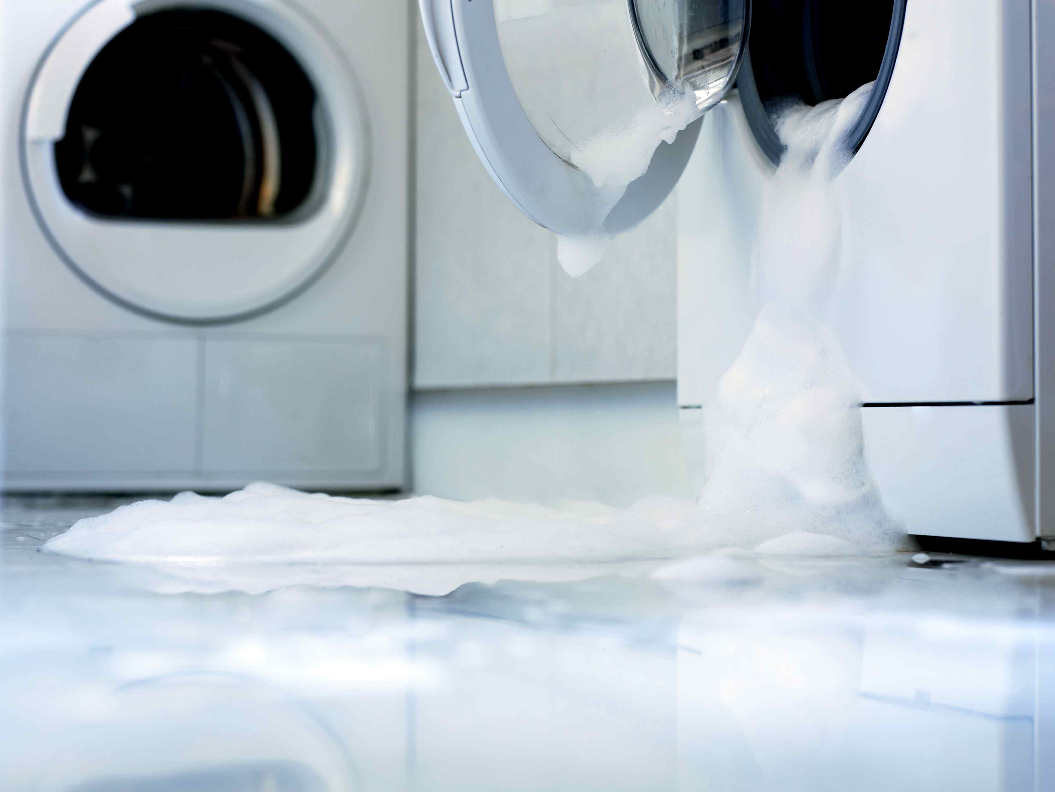 چرا ایجاد کف ماشین لباسشویی آزاردهنده و مشکل زاست؟