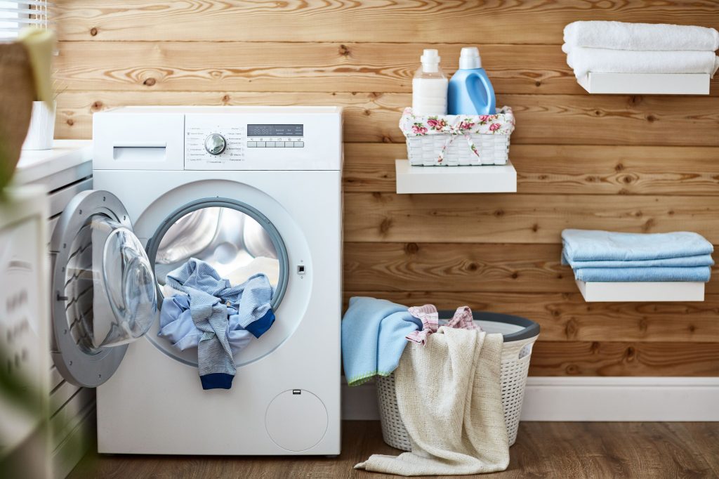 این هفت لباس را در ماشین لباسشویی نشویید